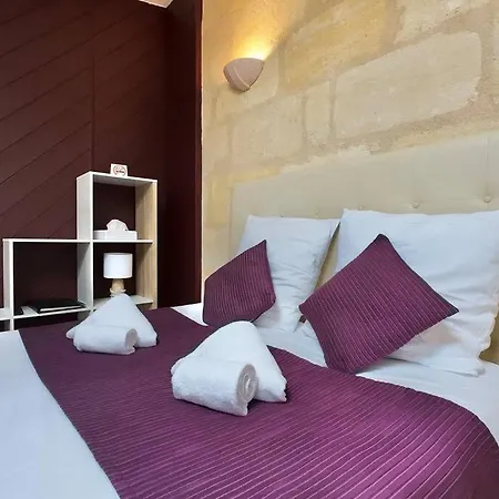 Grand A Chartrons Daire *